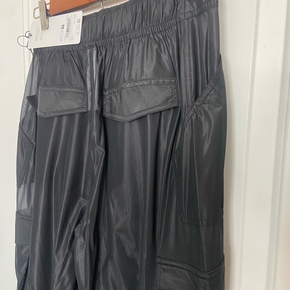 ALO Yoga Black Sheer Wide Leg Pants - Picture 10 of 10